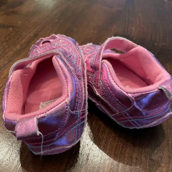 ⭐️ Pink Heart Baby Girly Shiny Velcro Strap‎ Casual Colorful Shoes Sz 3-6 Months - Picture 4 of 9